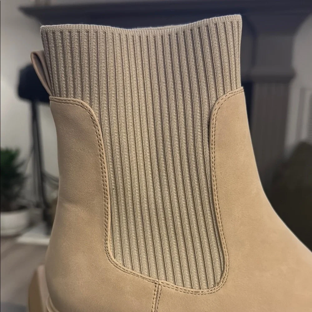 Women's Chelsea Boots - Ankle Boots Elastic Chunky Platform ❣️Sz10… BRAND NEW